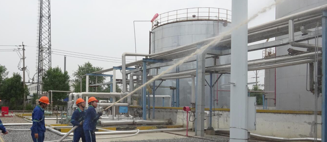 九游体育公司组织成品罐区物料泄漏火灾、爆炸事故专项应急演练